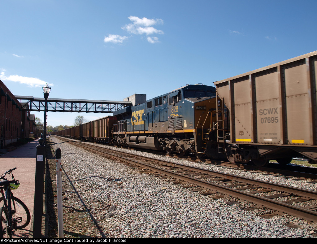 CSX 828